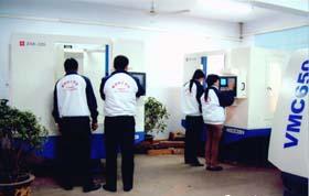 （圖）數控實訓教室