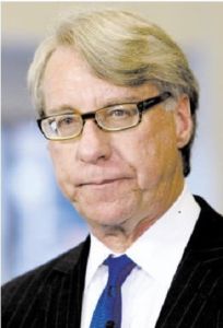 詹姆斯·查諾斯 詹姆斯·查諾斯