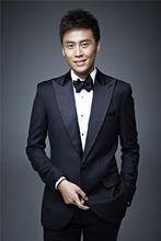 李昊臻黑色寫真