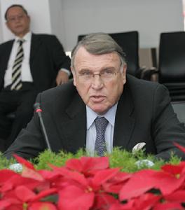 克勞斯·曼戈爾德