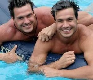 形式婚姻掩蓋同性戀的事實