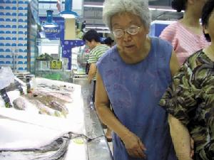 《超市購物環境》