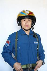 王立[東部戰區空軍航空軍航空兵某旅副參謀長]