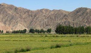 山丹縣一段山地景觀