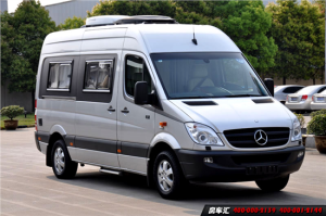 賓士尊致 賓士尊致