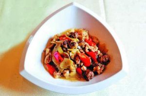 紅棗燜肚 紅棗燜肚