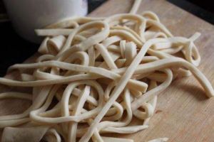 蘑菇鹵手擀麵 蘑菇鹵手擀麵