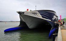“海峽號”穿浪型高速客滾船