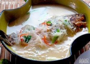 奶湯蘿蔔絲鯽魚 奶湯蘿蔔絲鯽魚