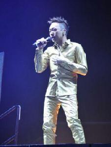 戰勝心魔[黃家強演唱歌曲]