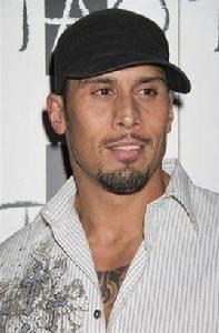 塔諾埃·里德 塔諾埃·里德