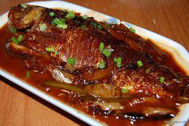 酥火靠鯽魚 酥火靠鯽魚