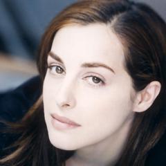 阿蜜拉·卡薩 阿蜜拉·卡薩