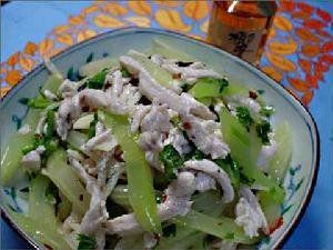 自製西芹拌雞絲 自製西芹拌雞絲