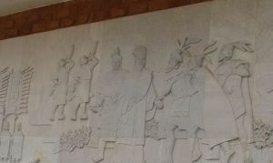 廣場雕刻：諸葛亮“五月渡瀘”