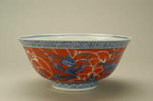 清紅海水青花異獸瓷碗 清紅海水青花異獸瓷碗