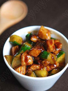 醬爆雞丁 醬爆雞丁