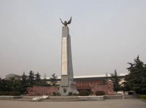 武漢二七烈士紀念碑