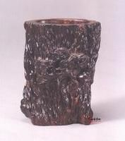 明伽楠香雕松樹筆筒 明伽楠香雕松樹筆筒