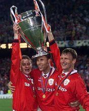 約翰森與謝林漢姆、索爾斯克亞慶祝三冠王