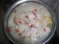 枸杞粉腸肉片煲 枸杞粉腸肉片煲