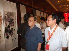 黃昌友（右）與中國文聯原副主席胡珍