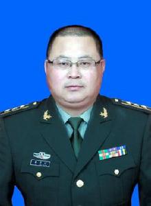 李景祥[內蒙古烏蘭察布市察右中旗人民武裝部政委]