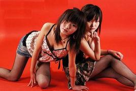 90後賤女孩視頻 90後賤女孩視頻