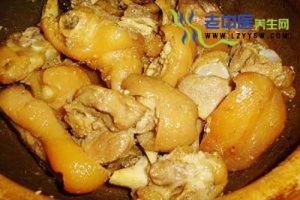 黃精煨豬肘 黃精煨豬肘