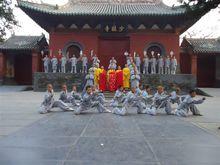 釋延皎與弟子練功場景