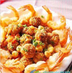 黃金蝦配茄汁肉丸 黃金蝦配茄汁肉丸