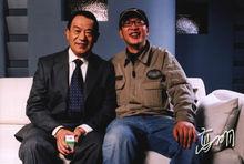 張家諾與高明在拍攝康恩貝廣告現場