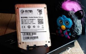 影馳鎧甲戰將系列128GB