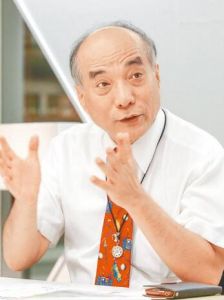 蔡瑋[台灣中國文化大學教授]