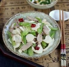 芹菜肉片炒海蘑菇 芹菜肉片炒海蘑菇