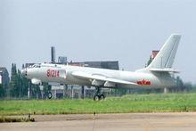 轟-6轟炸機圖片