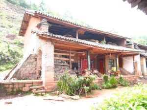 崩登孟自然村 崩登孟自然村