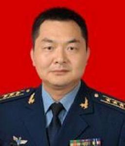 余松林[湖北省建始縣人武部部長]