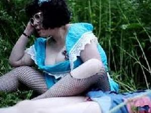 《紅色假期黑色婚禮》劇照