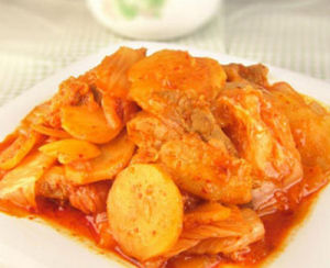 辣白菜炒五花肉 辣白菜炒五花肉