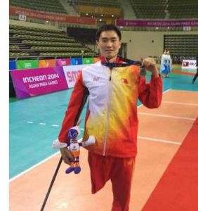 李明發[男子坐式排球運動員]