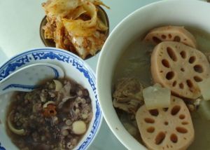 排骨薏米粥 排骨薏米粥