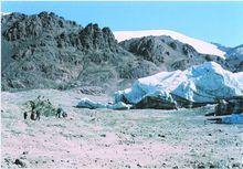 1986年拍攝的姜古迪如冰川