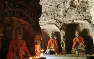 萬佛堂石窟 萬佛堂石窟