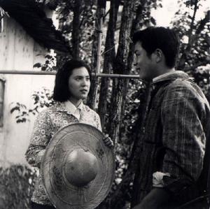 中國電影《女大當婚》精彩劇照