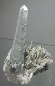 螢光閃閃綠水晶