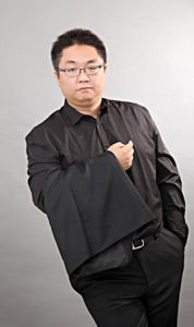 董哲[電影編劇]