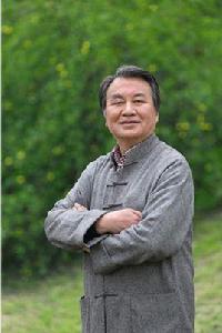 吳漢華[第一位在聯合國總部辦展的中國殘疾人藝術家]