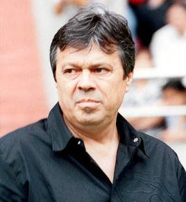 米洛拉德·科薩諾維奇 米洛拉德·科薩諾維奇