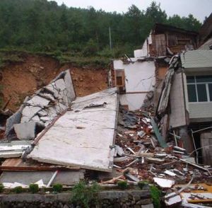 人工地震 人工地震